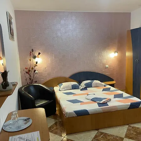 Guest house Toro