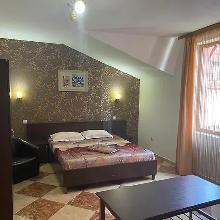 Guest house Toro 3*