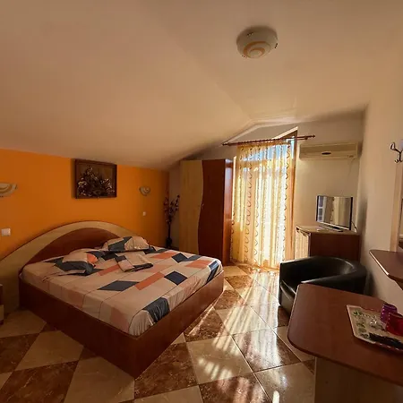 Toro Guest house